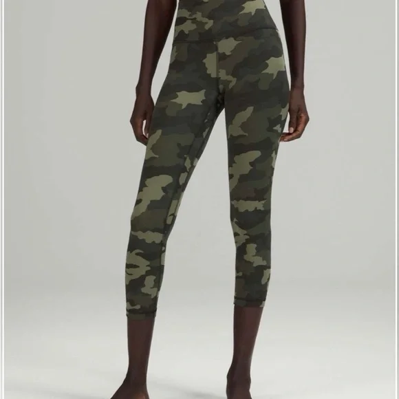 LULULEMON Women’s Green Camo Print Yoga Leggings - Size 4 - Picture 4 of 6